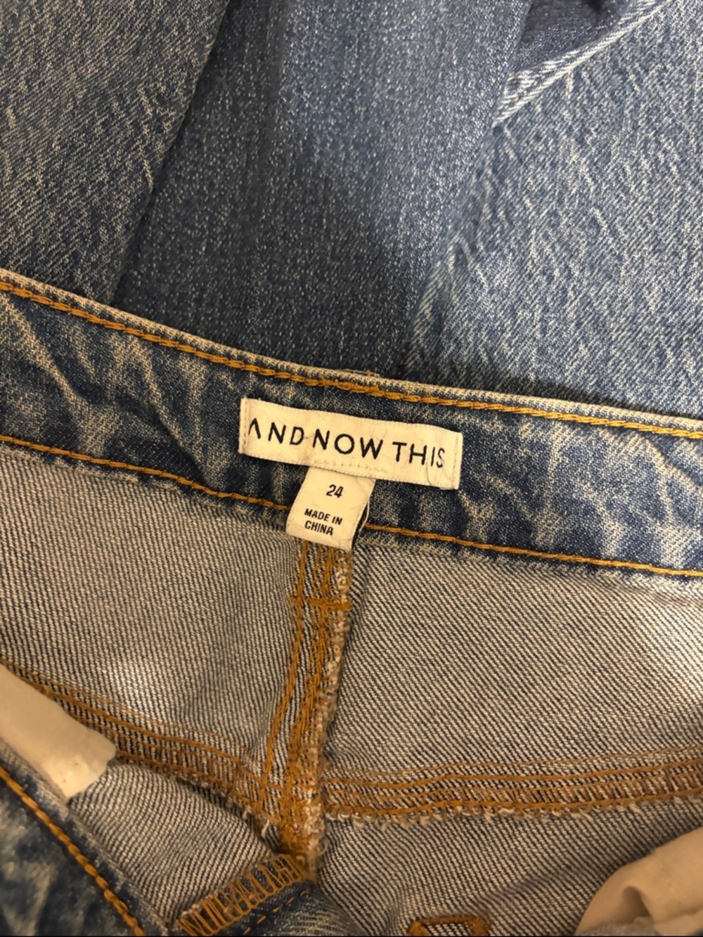 ANDNOWTHIS Light Wash Denim Jeans - Light Blue